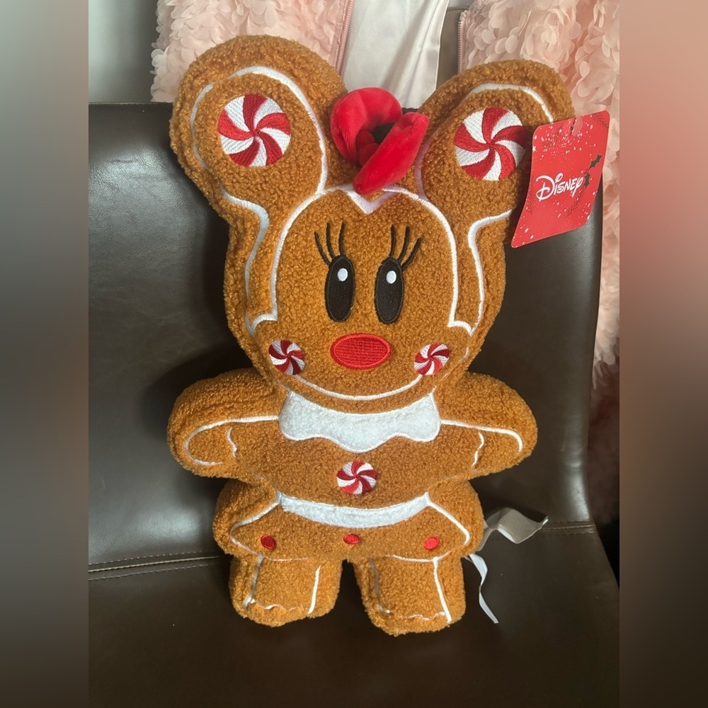 Disney Festive Minnie Mouse Gingerbread Plush/pillow. NWT